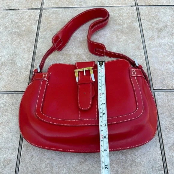 Phynes Paris Shoulder Bag